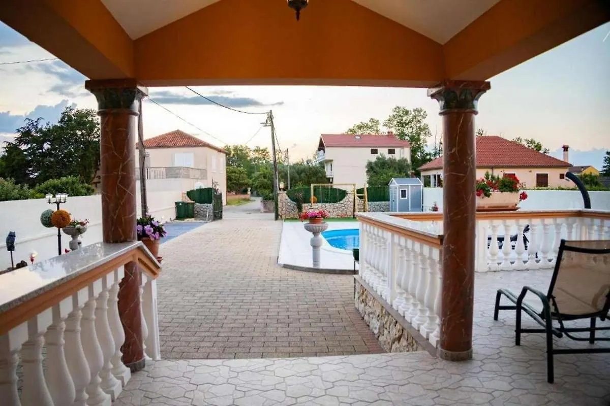Holiday House With A Swimming Pool Zaton, Zadar - 21576 Nin Kroatië